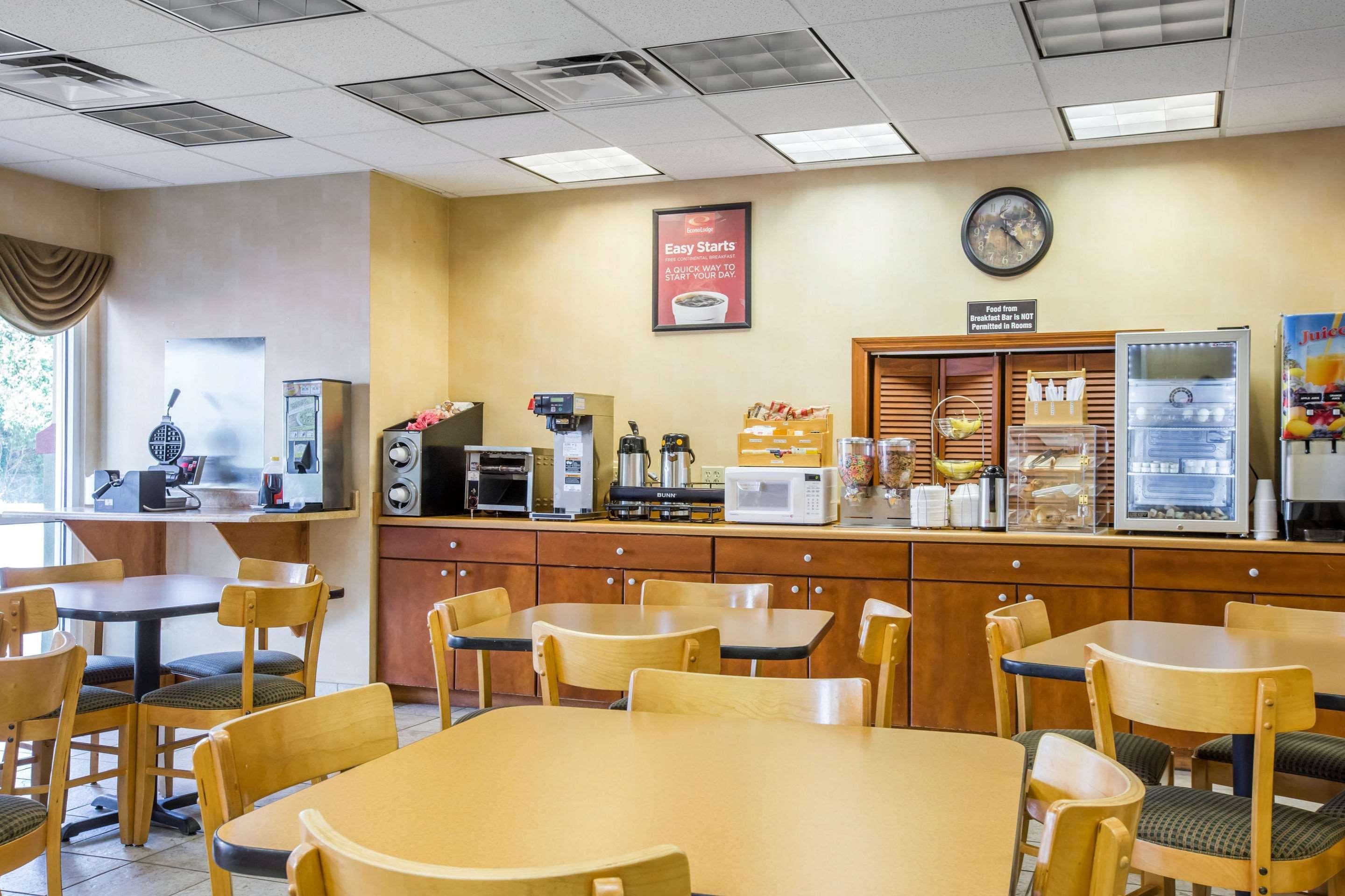 Econo Lodge Валдоста Екстериор снимка